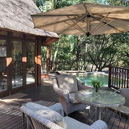 Dreamy 3 Bedroom Villa On The Edge Of The Sabie River In Kruger Park Lodge เฮซีวิว ภายนอก รูปภาพ