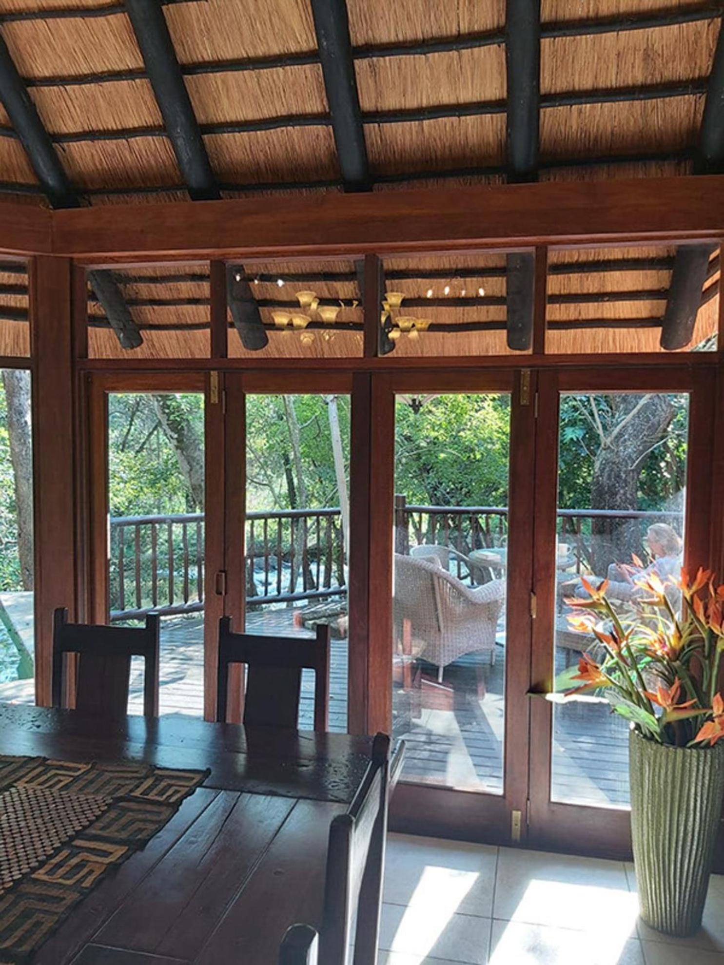 Dreamy 3 Bedroom Villa On The Edge Of The Sabie River In Kruger Park Lodge เฮซีวิว ภายนอก รูปภาพ